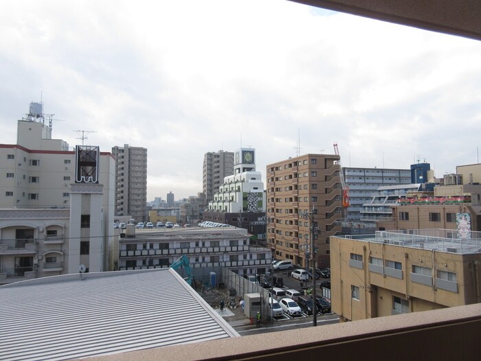 物件内観写真15　(室内からの展望)