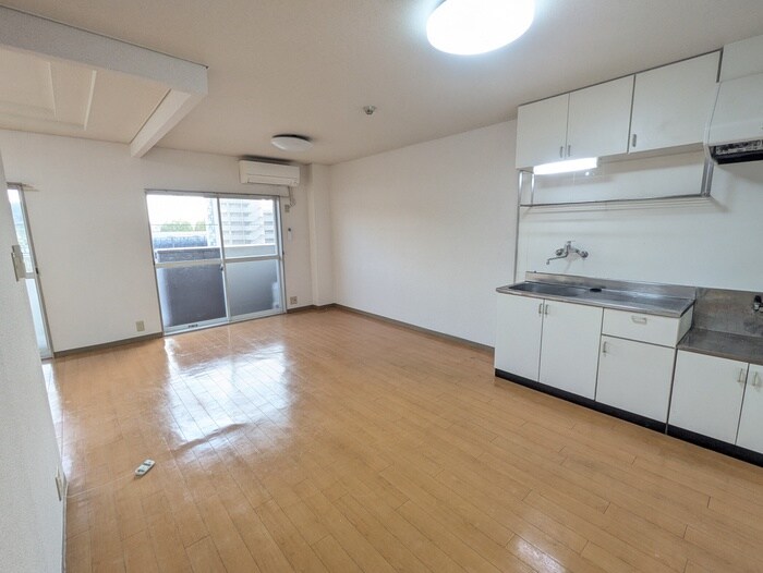 物件内観写真9　(居室)