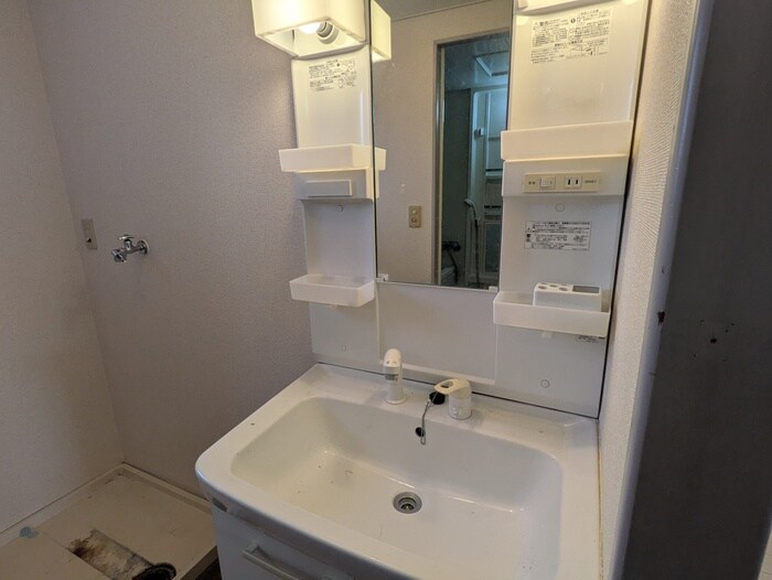 物件内観写真12　(洗面)