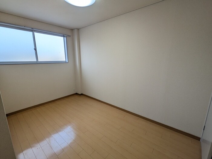 物件内観写真15　(居室)