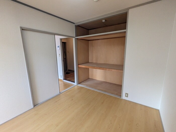 物件内観写真17　(居室)