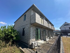 イーストパラシオン外観写真