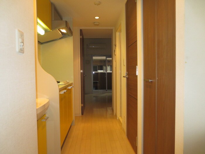 物件内観写真13　(廊下)