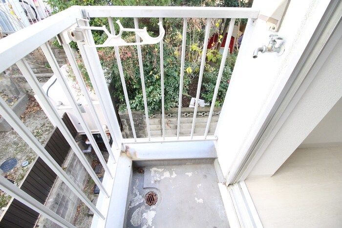 物件内観写真15　(洗濯機置場)