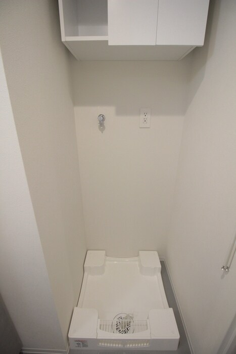 物件内観写真11　(洗濯機置場)