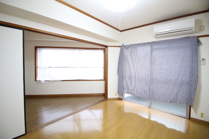 物件内観写真9　(居室)