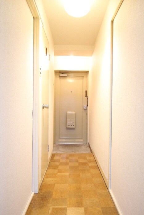 物件内観写真21　(廊下)