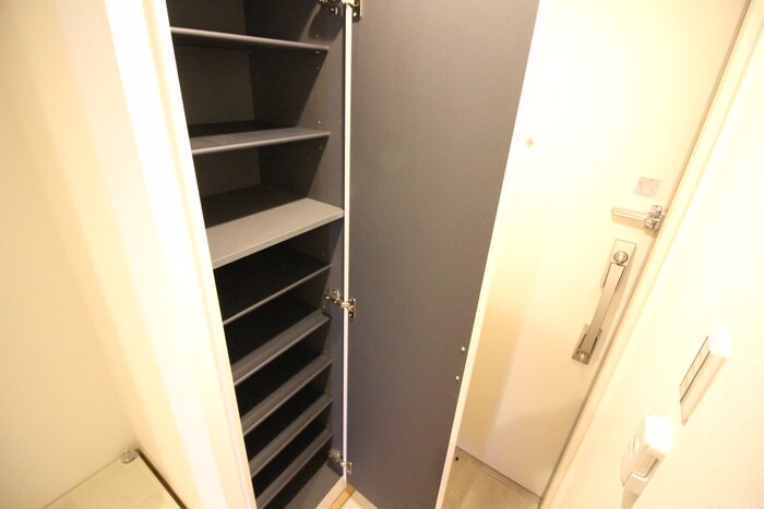 物件内観写真15　(靴箱)