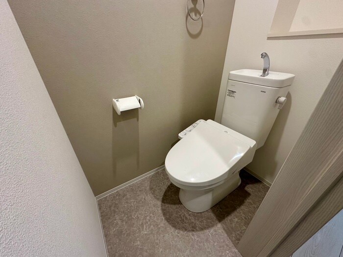 物件内観写真17　(トイレ)