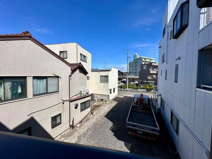 物件内観写真22　(室内からの展望)