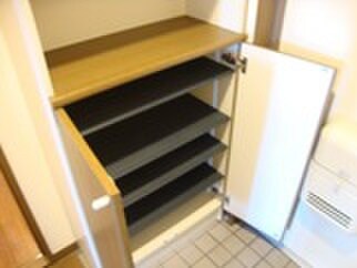 物件内観写真13　(靴箱)