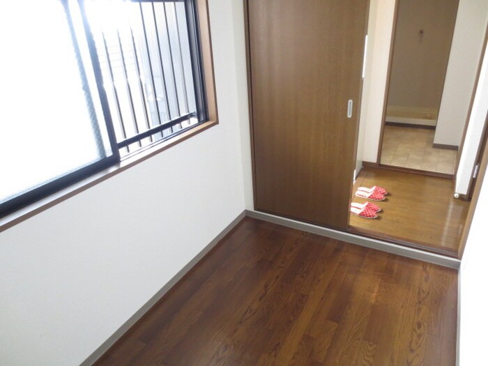 物件内観写真22　(居室)