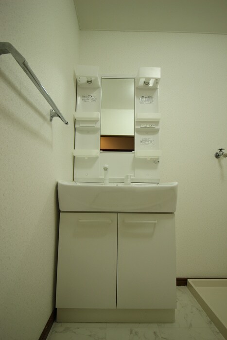 物件内観写真13　(洗面)