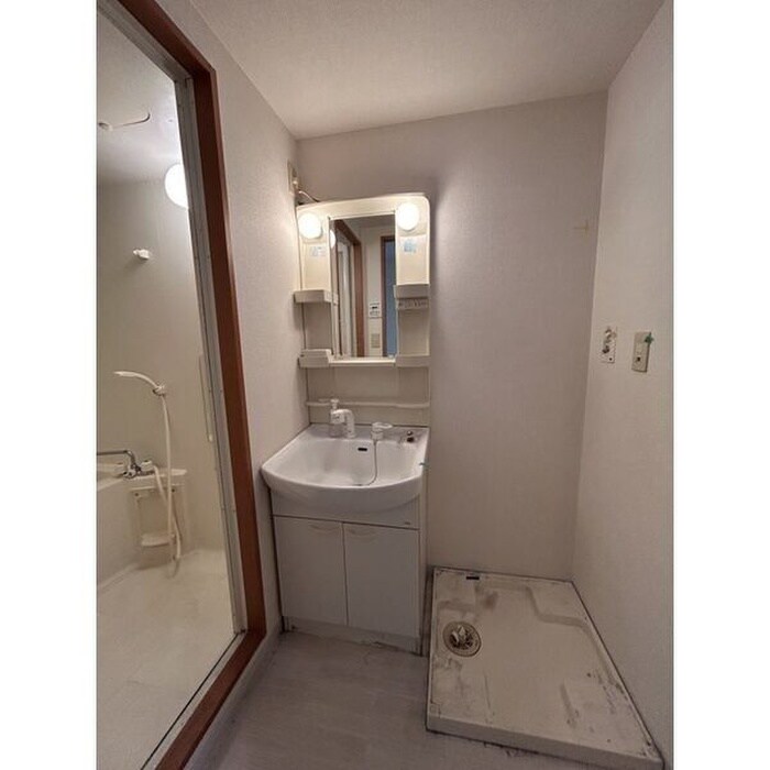 物件内観写真10　(洗面)