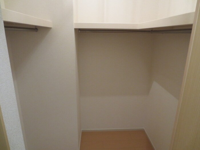 物件内観写真9　(収納)