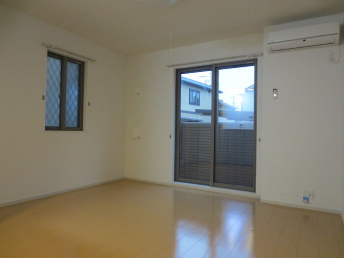 物件内観写真11　(居室)