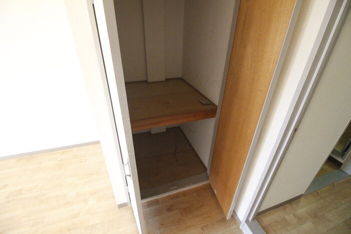 物件内観写真10　(収納)