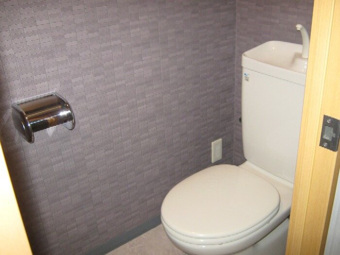 物件内観写真5　(トイレ)