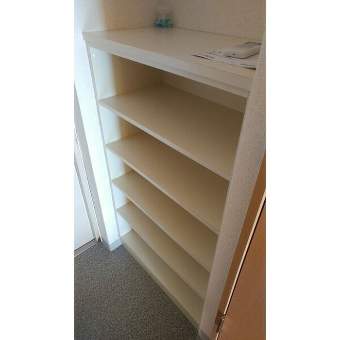 物件内観写真9　(靴箱)