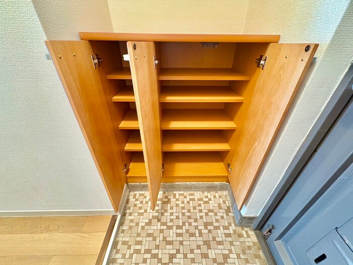 物件内観写真16　(靴箱)