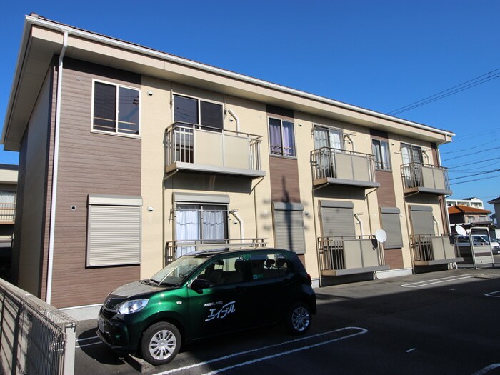 ポライトリ－・Ｍの物件外観写真