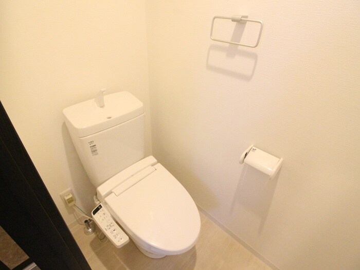 物件内観写真15　(トイレ)