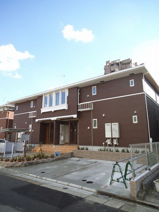 物件外観写真1　(外観写真)