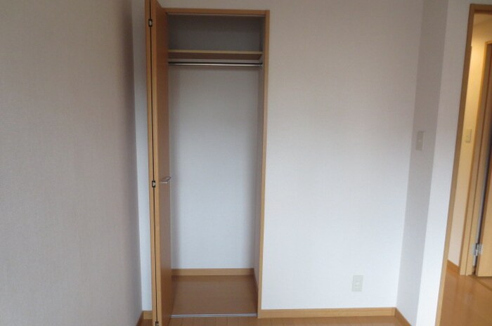 物件内観写真15　(収納)