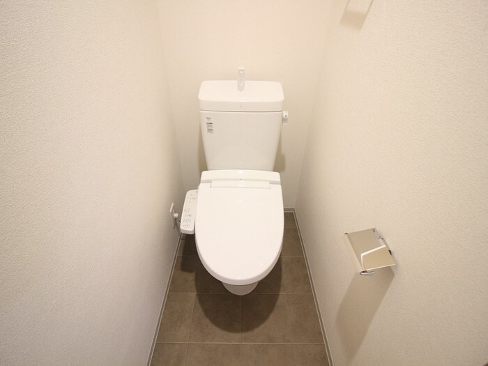 物件内観写真9　(トイレ)