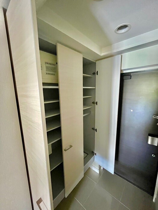 物件内観写真14　(靴箱)