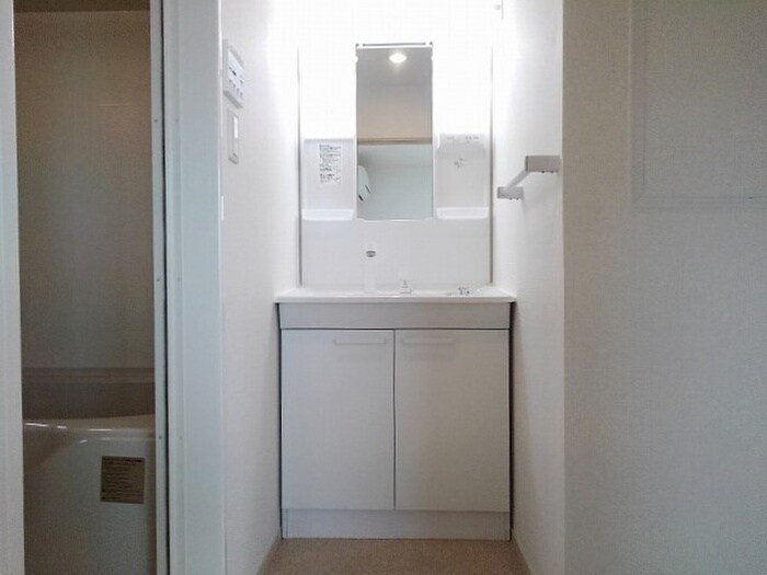 物件内観写真13　(洗面)