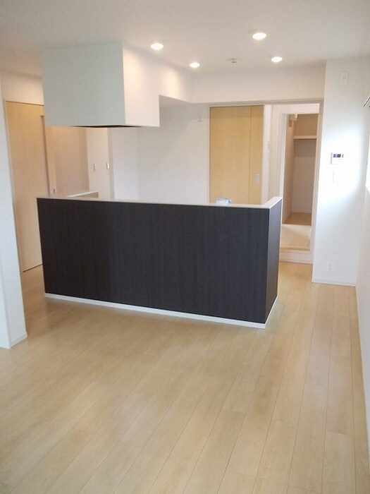 物件内観写真3　(居室)