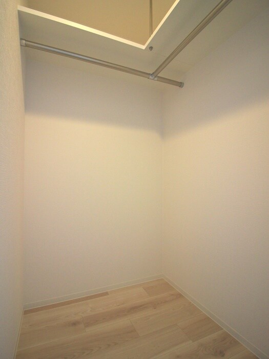 物件内観写真10　(収納)