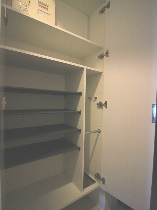 物件内観写真21　(廊下)