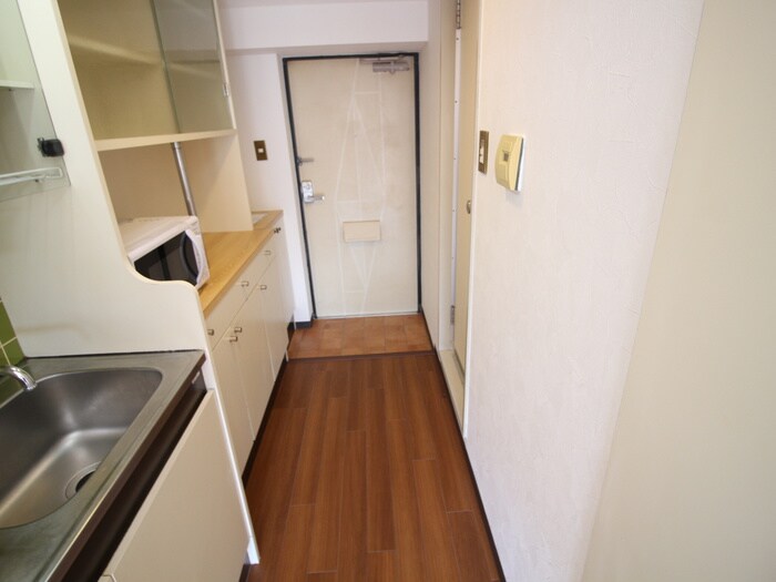 物件内観写真13　(廊下)