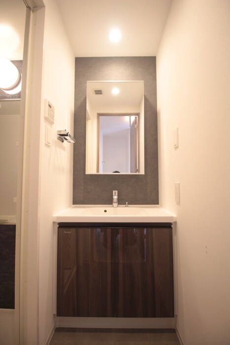 物件内観写真9　(洗面)