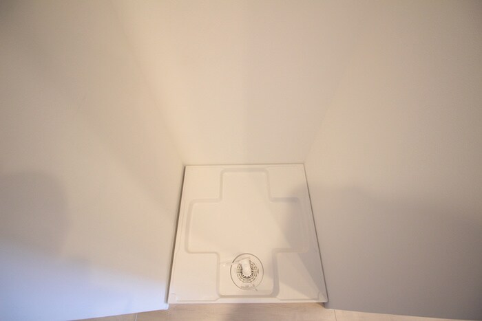 物件内観写真12　(洗濯機置場)