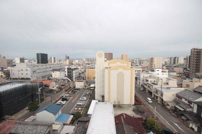 物件内観写真18　(室内からの展望)