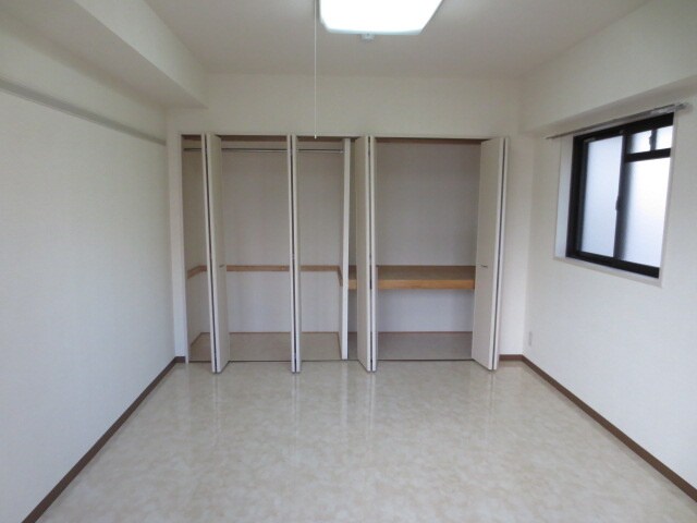 物件内観写真8　(収納)