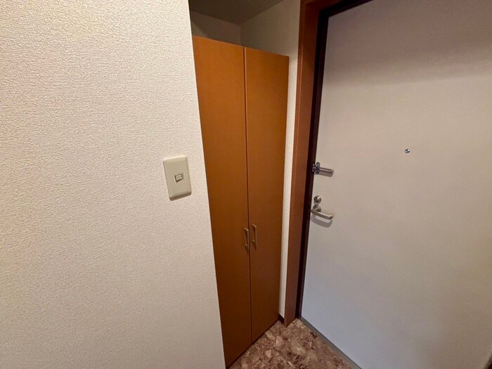 物件内観写真15　(靴箱)