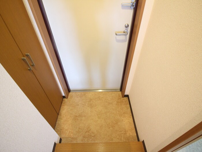 物件内観写真16　(廊下)