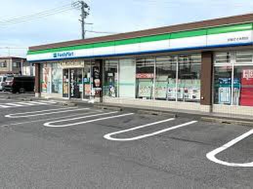 ファミリーマート　安城ささめ店