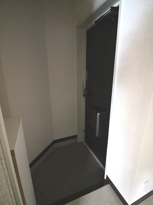 物件内観写真17　(玄関)