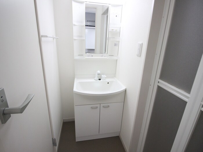 物件内観写真13　(洗面)