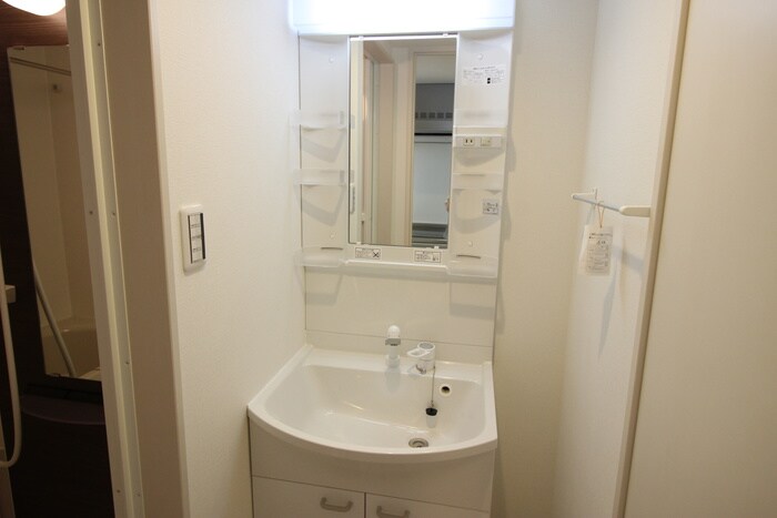 物件内観写真13　(洗面)