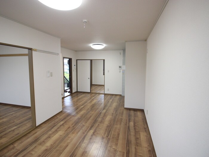 物件内観写真7　(居室)