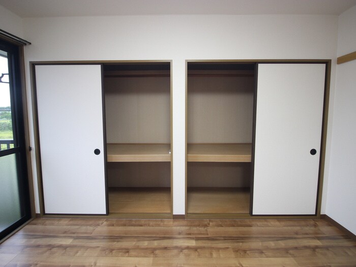 物件内観写真10　(収納)