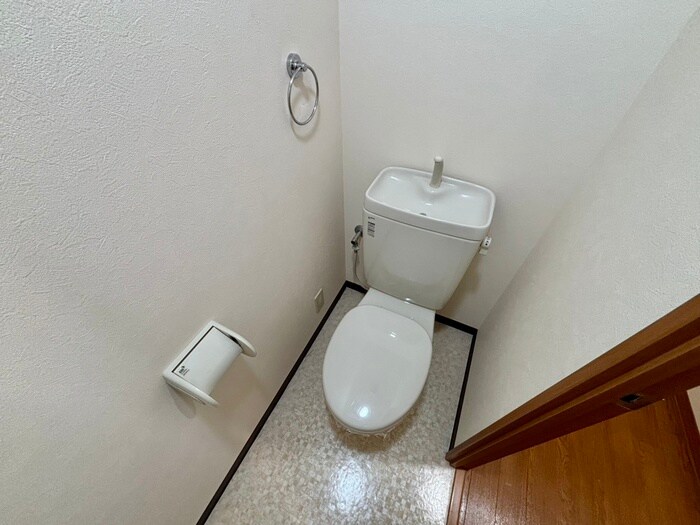 物件内観写真11　(トイレ)