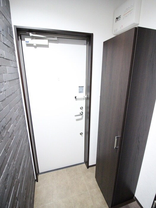 物件内観写真14　(玄関)