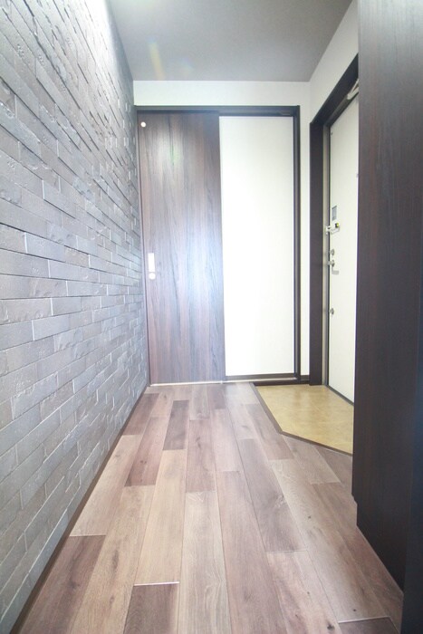 物件内観写真18　(廊下)